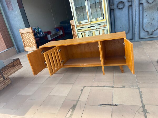 Table télé en bois