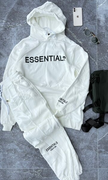 Ensemble sport "Essentials"