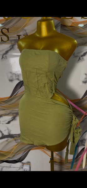 Robe moulante asymétrique