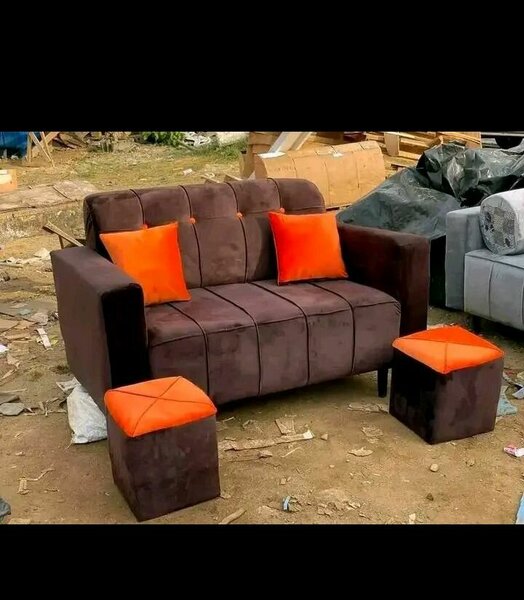 Ensemble canapé 3 places et 2 poufs