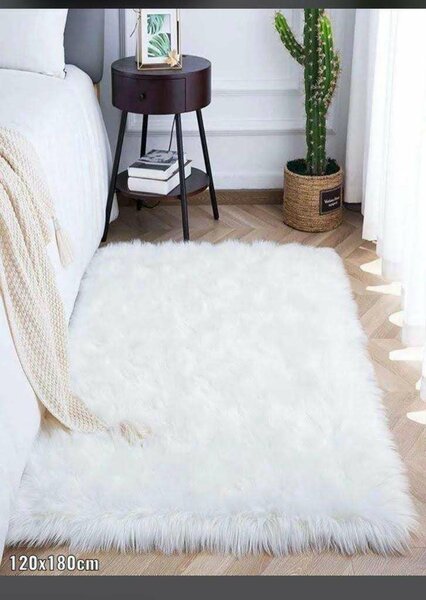 Fluffy carpet