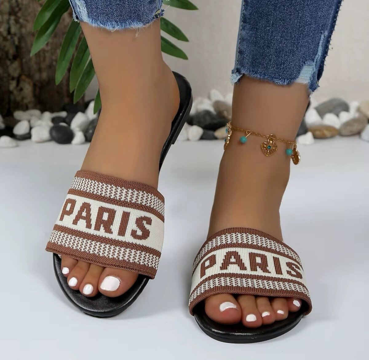 PARIS Flip flops