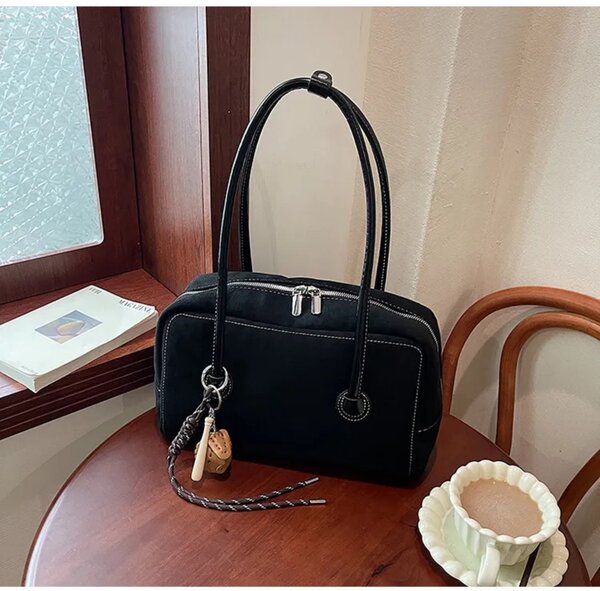 Sac à main élégant noir