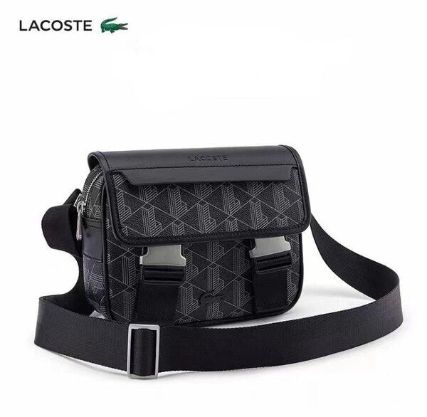 Sacoche Lacoste de qualité.