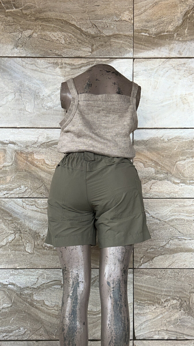 Shorts cargo kaki pour femmes