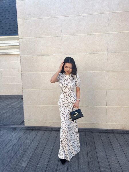 Очень элегантное , женственное