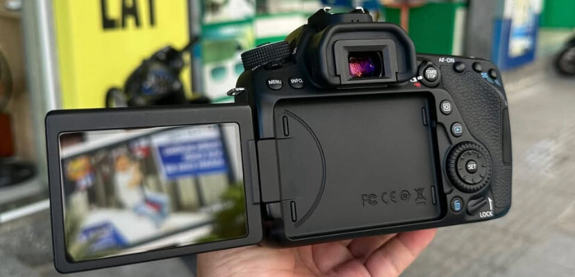 Appareil photo Canon EOS 80D