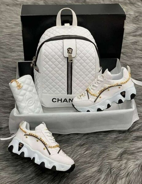 Sacs à main et baskets stylés