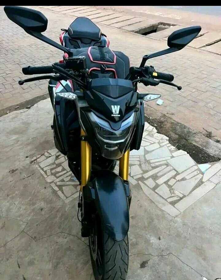 Moto Yamaha - black