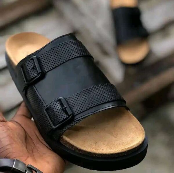 Sandales en cuir noir