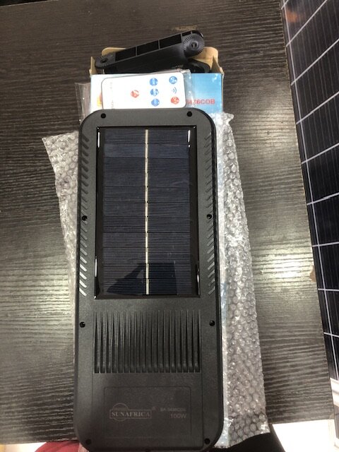 Lampe murale solaire 100W