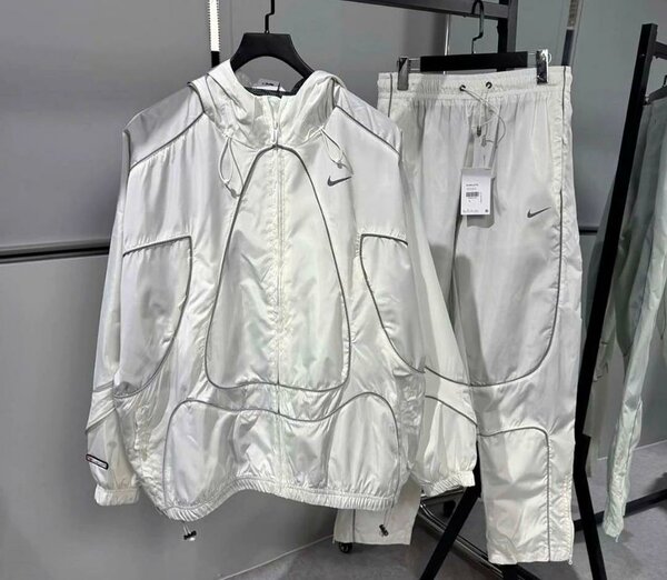 Ensemble de survêtement imperméable