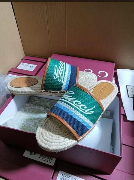 Sandales Gucci en jute