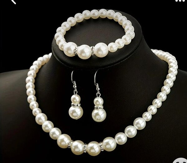 White pearl set