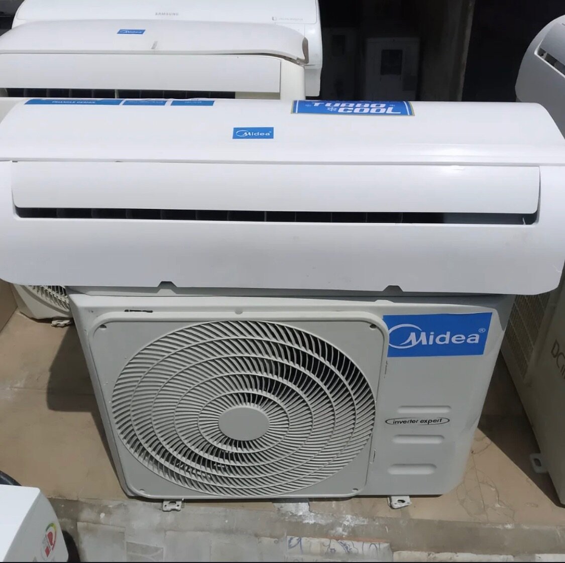 Midea Aircondition 1.5 Hp