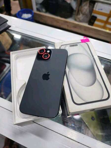 iPhone 14 Noir 128 Go