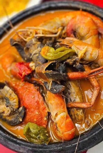 Délicieuse Soupe de Fruits de Mer