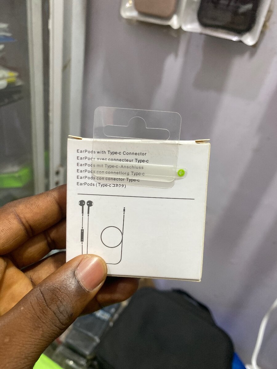 Direct hands free iPhone 15 and 16 series