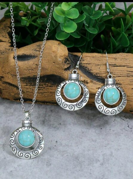 Ensemble Collier et Boucles d'Oreilles Turquoise