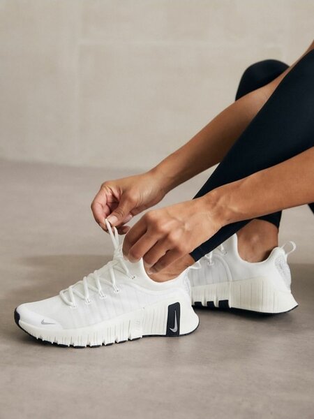 Baskets Nike blanches