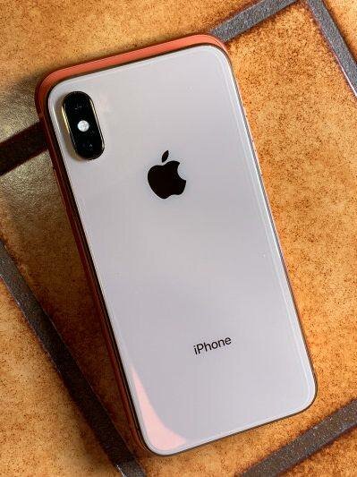 iPhone X Argent 64 Go