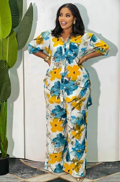 Ensemble élégant à motifs