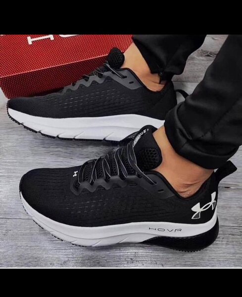 Basket Ander Armour authentique