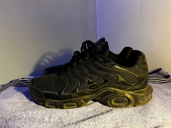 Chaussures noires modernes