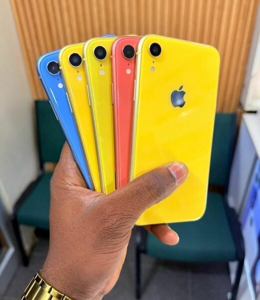iPhone XR 64GB Couleurs Vives