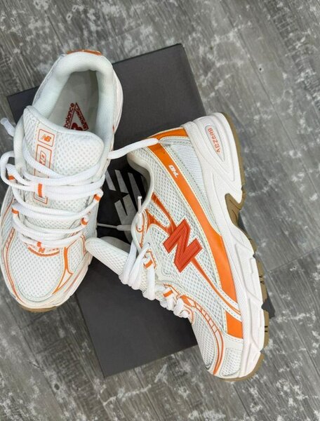 Basket New balance 740