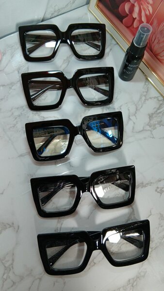 Lunettes de soleil carrées