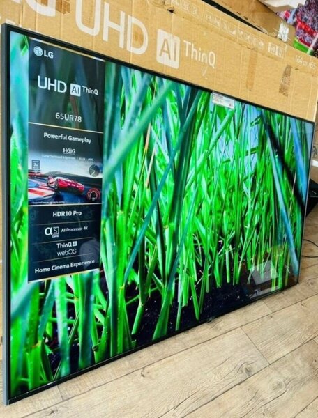 65 LG UHD ThinAiQ Smart TV