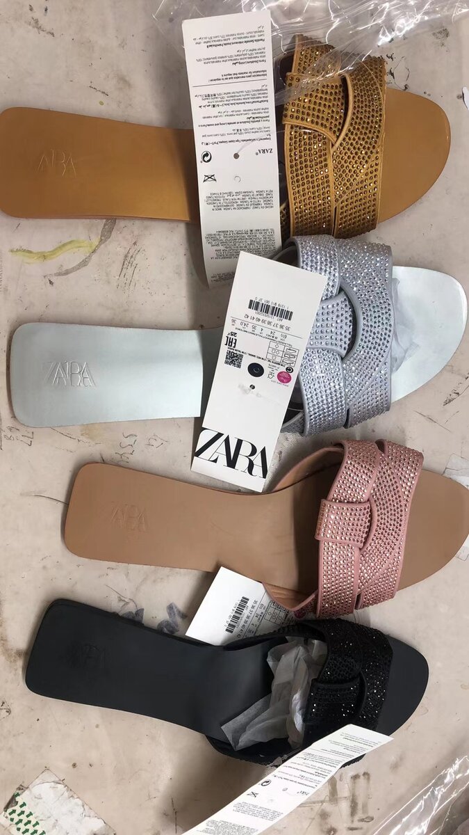 Zara branded slides