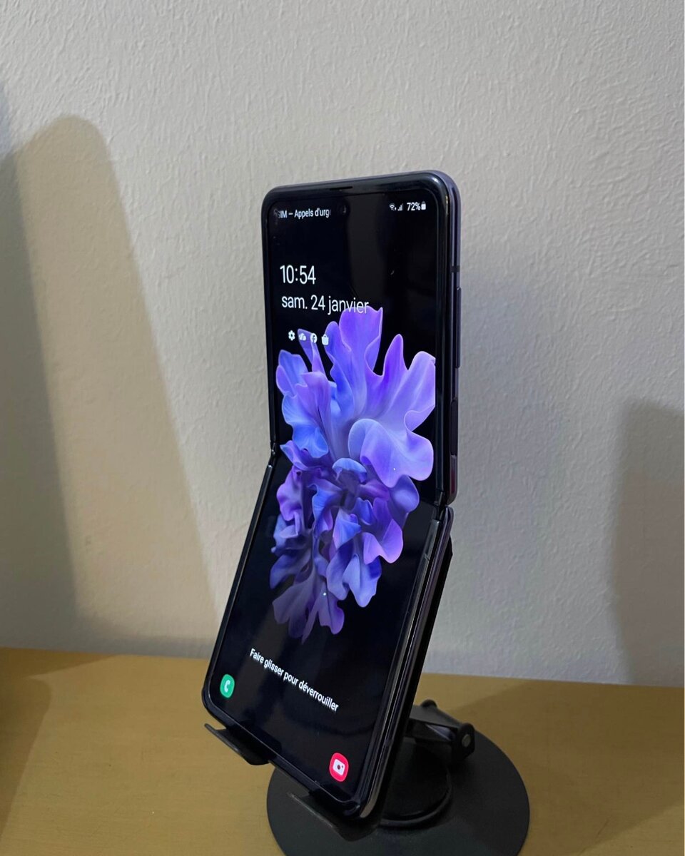 Support magnétique pour smartphone