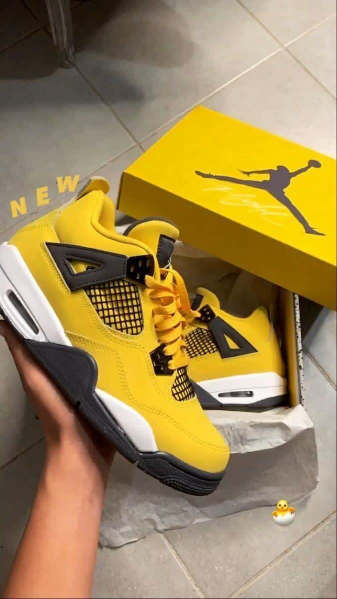 Air Jordan 4