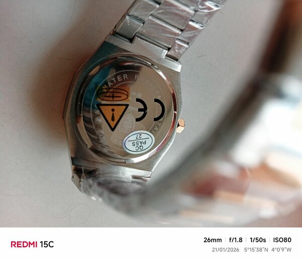 Montre luxe verte et or