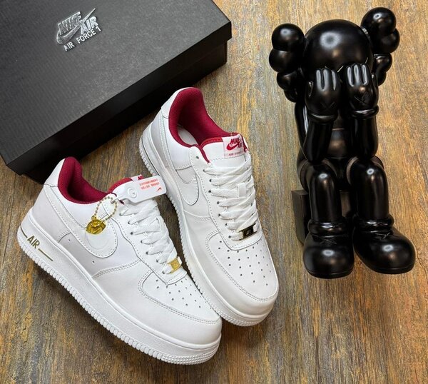 NIKE AIRFORCE CLASSIC