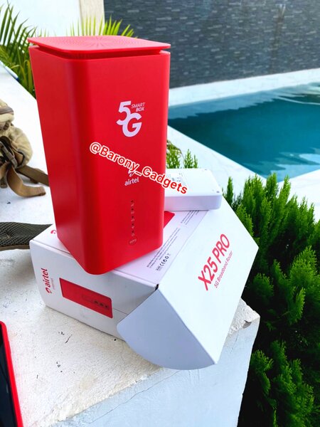 Universal X25 Pro 5G Router