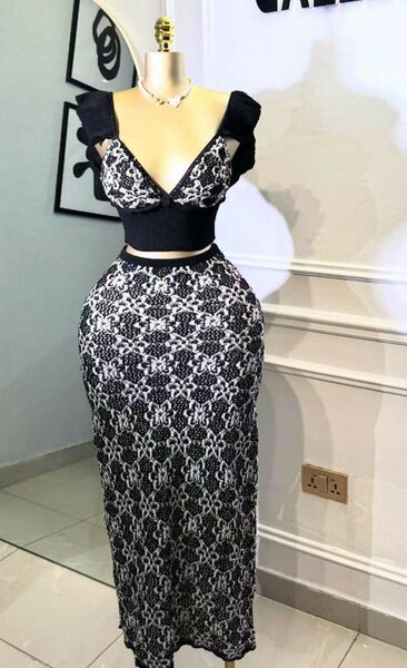 Robe élégante en dentelle