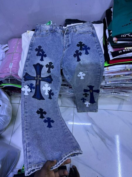 Jeans homme décontractés avec motifs croix