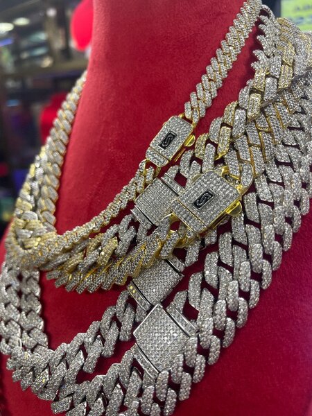 Cuban Links Chains
