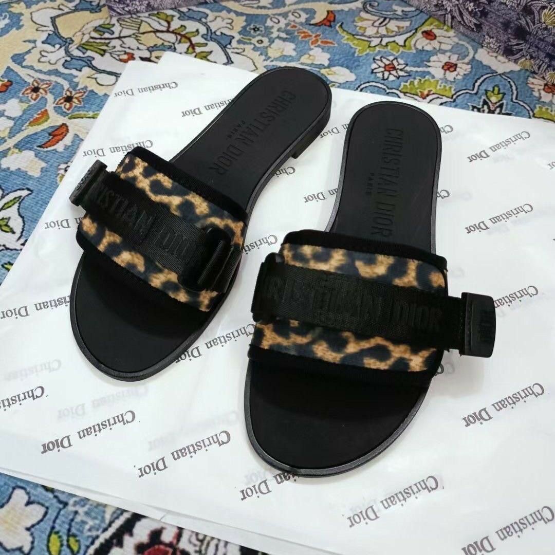 Ladies quality slippers
