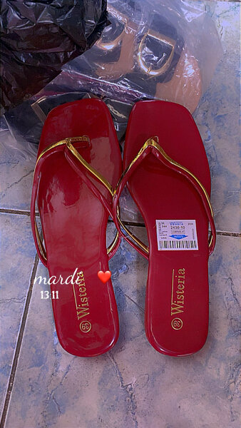 Sandales en cuir marron