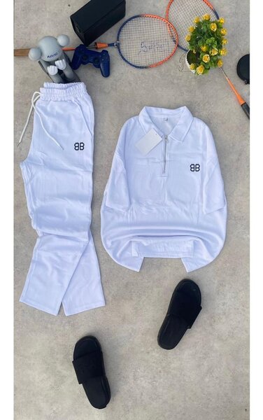 Ensemble de sport blanc élégant