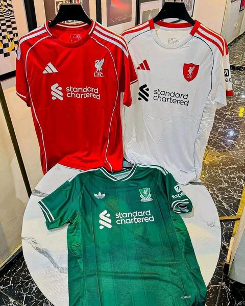 T-shirts de football d'équipe