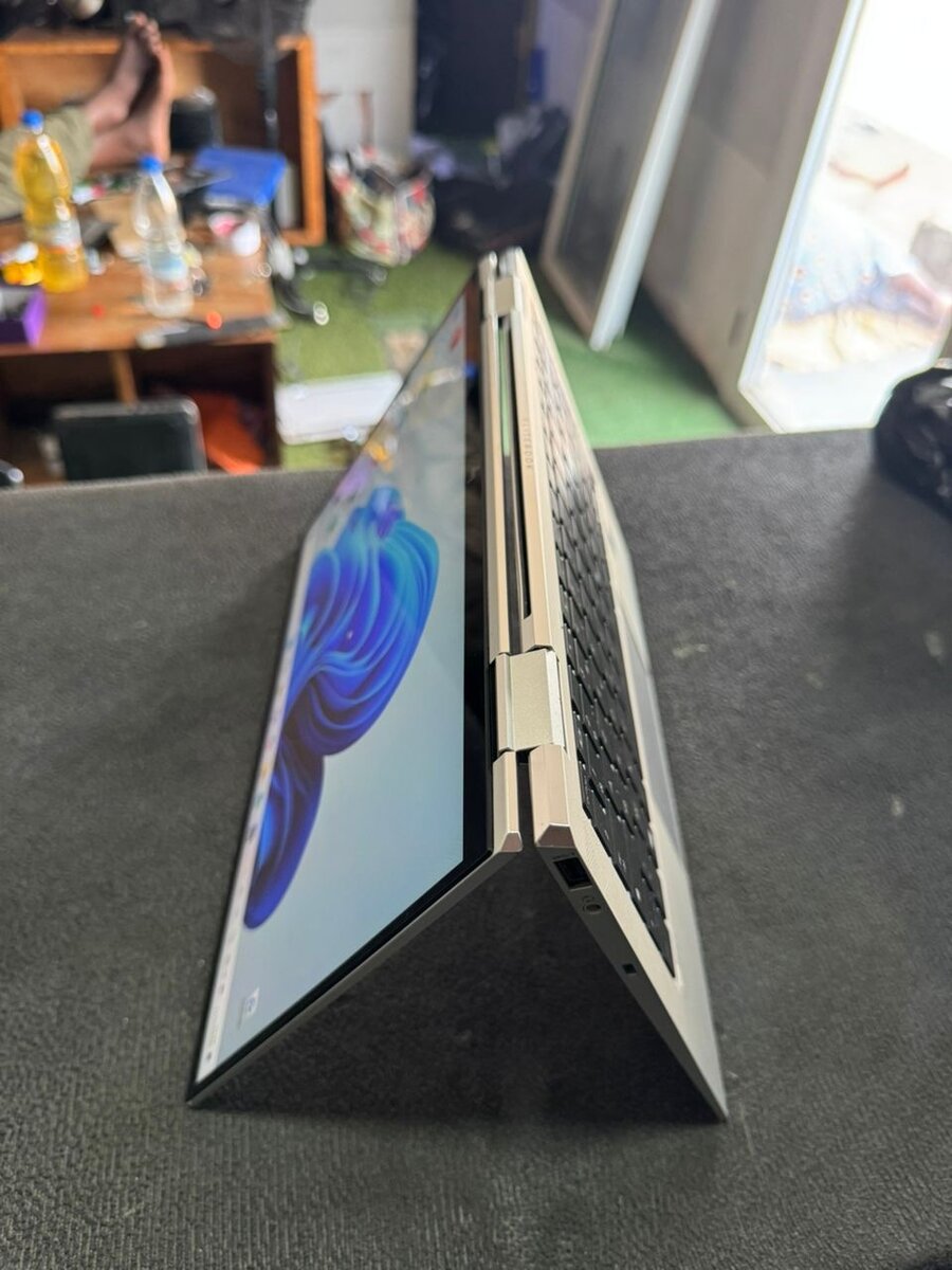 HP EliteBook x360 1030 G6