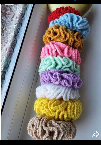 Chouchous en tricot colorés