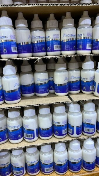 Colle Puissante pour Modélisme