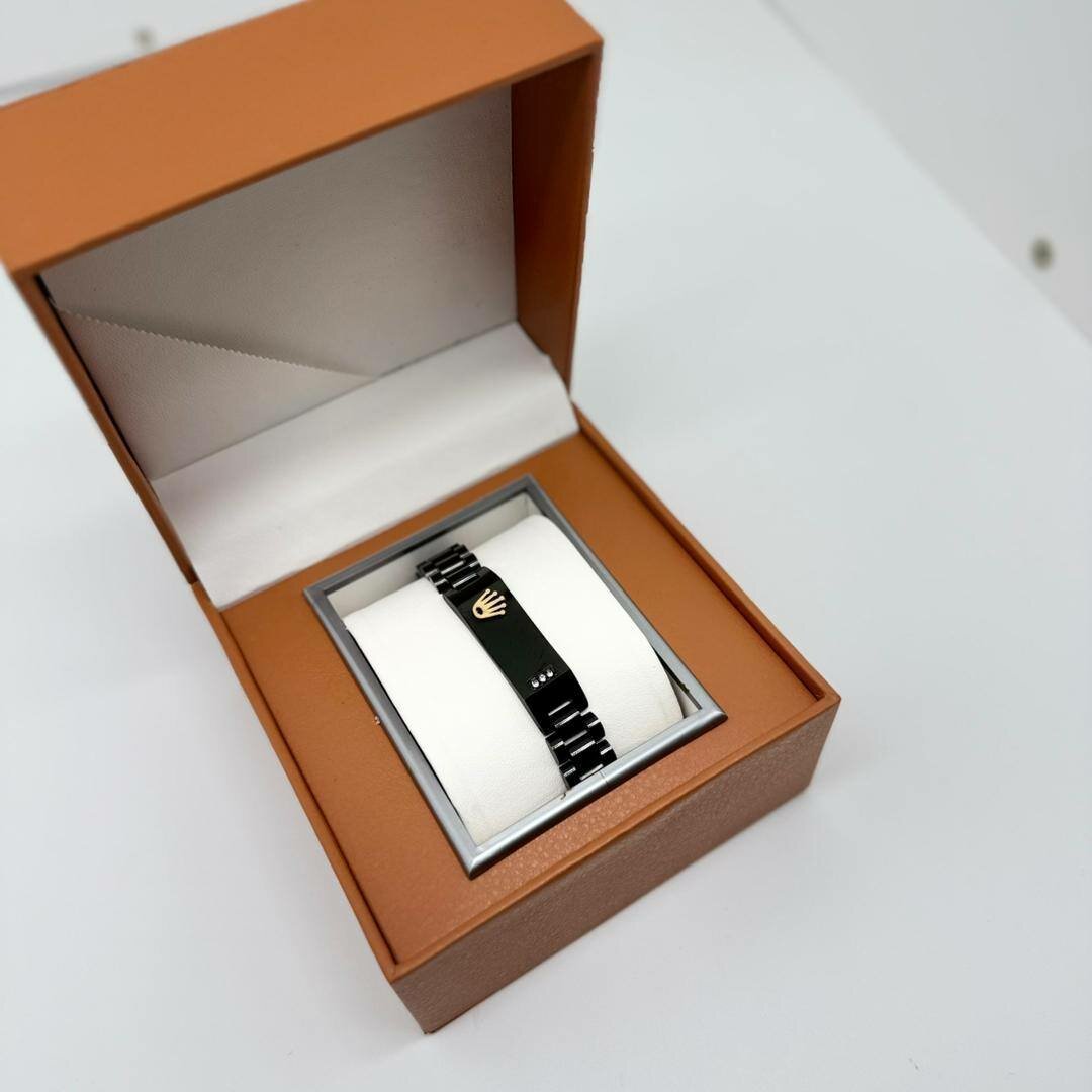 Elegant Metal Bracelet