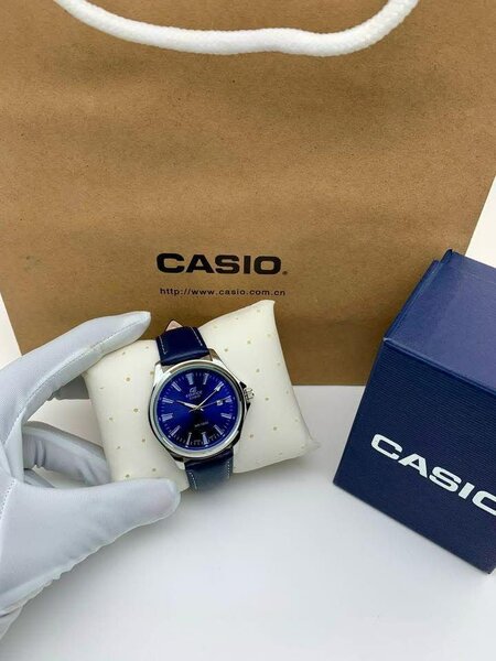 Montre élégante Casio en cuir